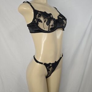 Elegant Black Lace Lingerie Set